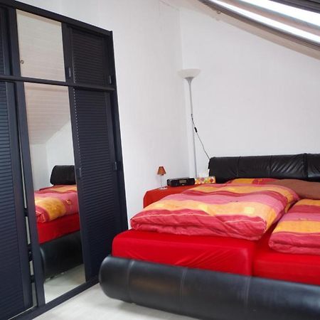 Ferienwohnung Taunus im Grünen Obergeschoss Langgons Exterior foto